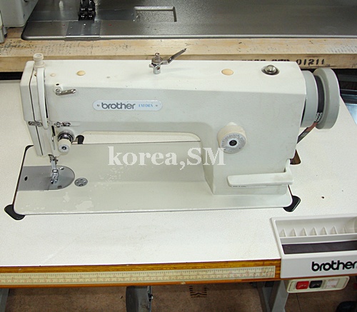 B736 001.jpg