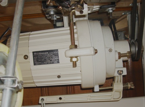 B736 004.jpg